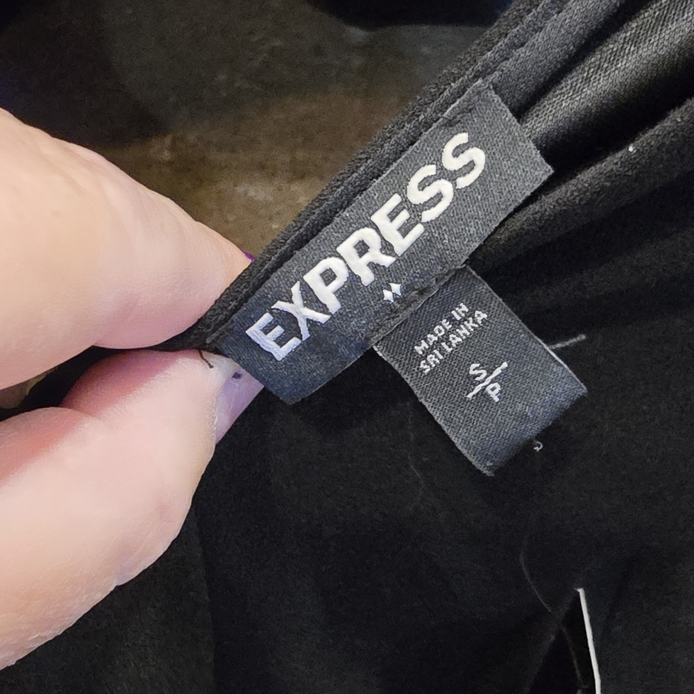 Express Classic Black Garment